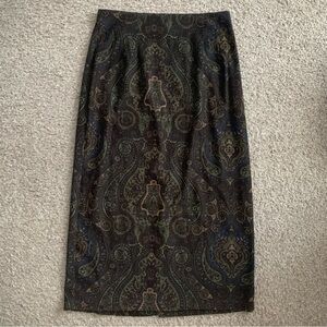 Briggs Woman’s Paisley Dark Long Skirt Size 12